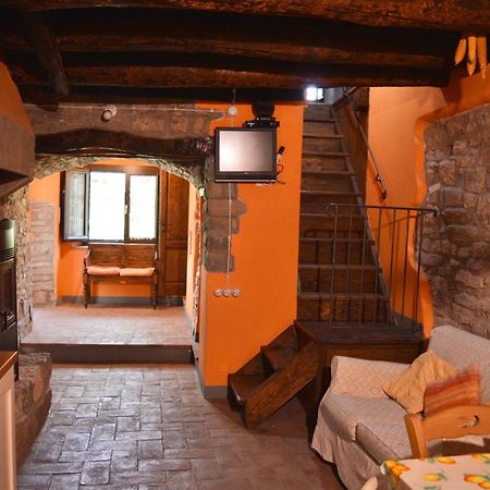 Agriturismo Vezzano Киузи дела Верна Екстериор снимка