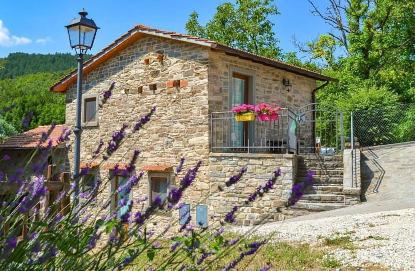Agriturismo Vezzano Киузи дела Верна Екстериор снимка
