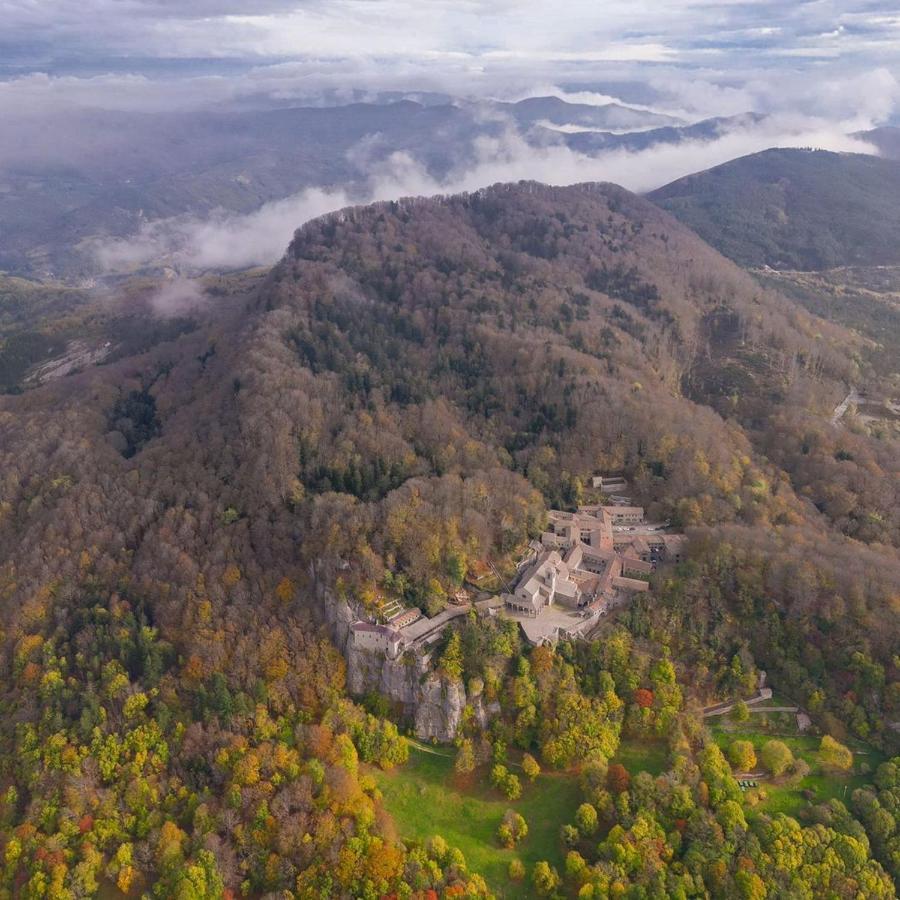 Agriturismo Vezzano Киузи дела Верна Екстериор снимка