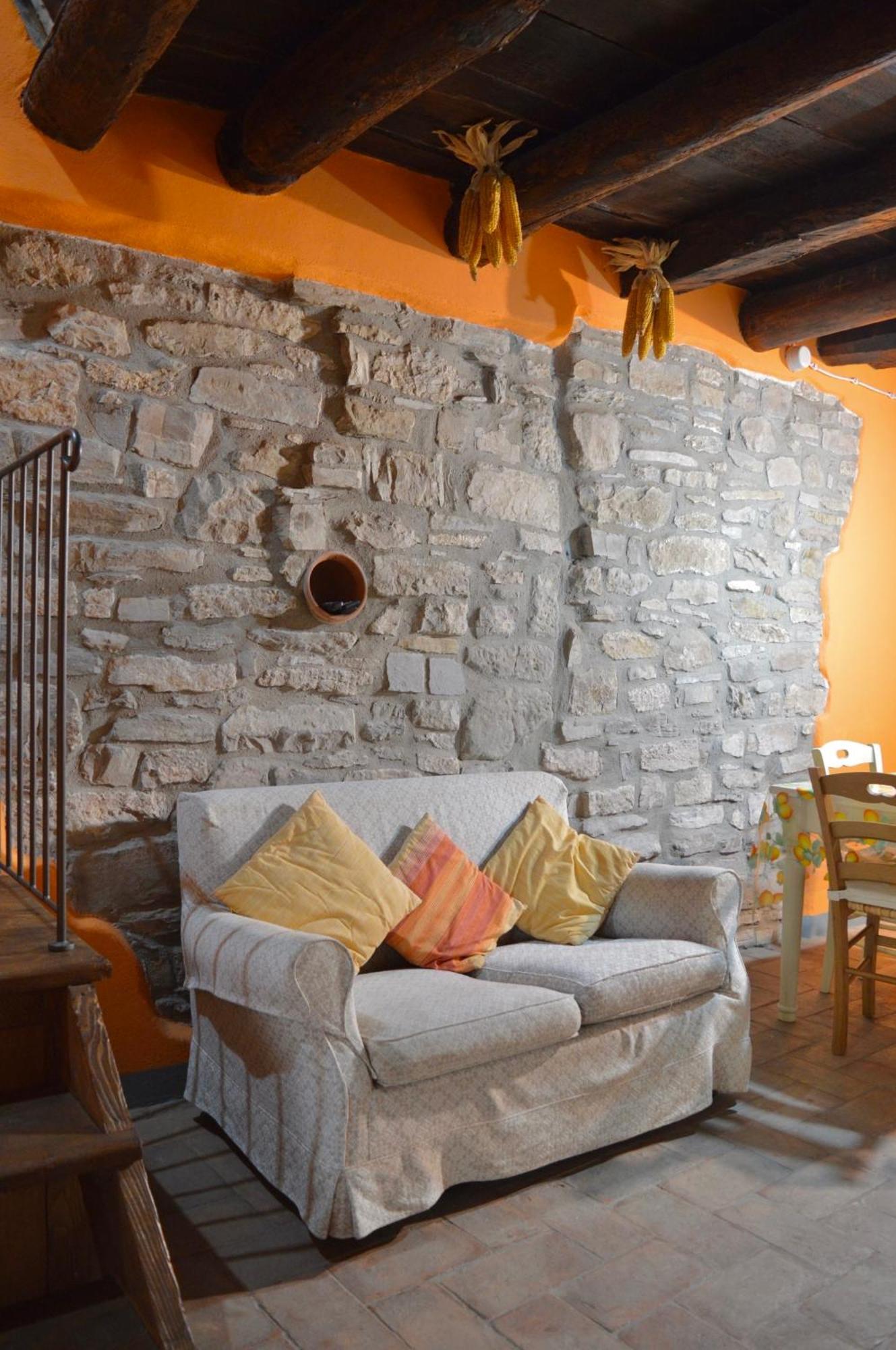 Agriturismo Vezzano Киузи дела Верна Екстериор снимка