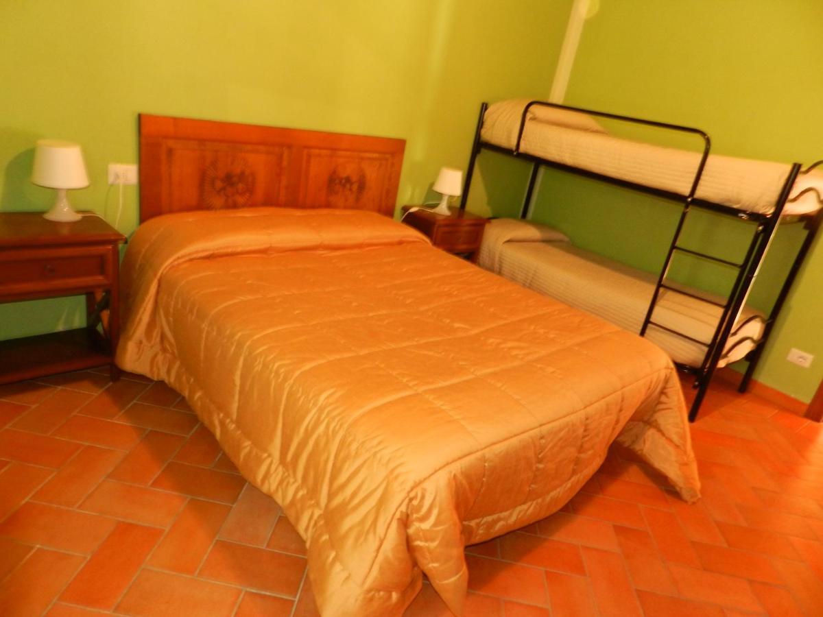 Agriturismo Vezzano Киузи дела Верна Екстериор снимка